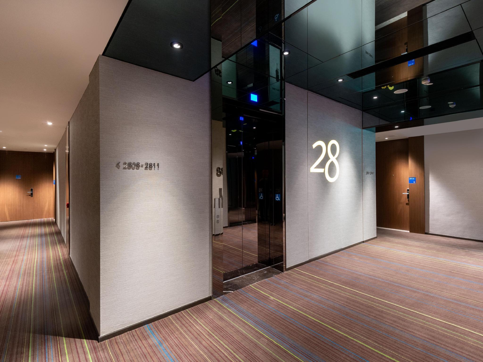Holiday Inn Express Hong Kong Kowloon Cbd2 By Ihg Exteriör bild